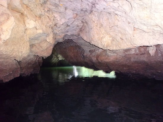 In der Grotte des Nationalpark  " Trang An "