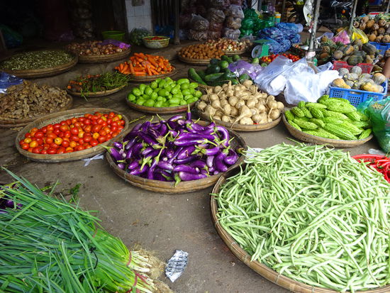 Unterwegs auf dem alten Markt von Hue
