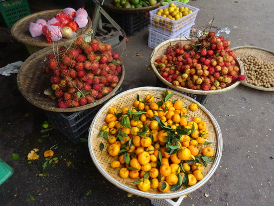 Unterwegs auf dem alten Markt von Hue
