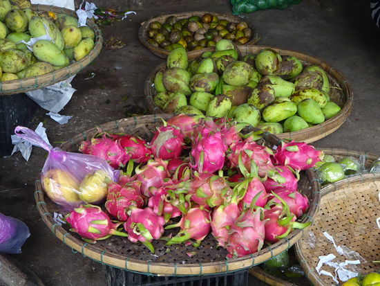 Unterwegs auf dem alten Markt von Hue