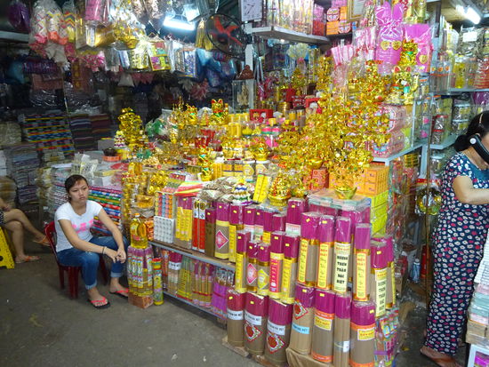 Unterwegs auf dem alten Markt von Hue
