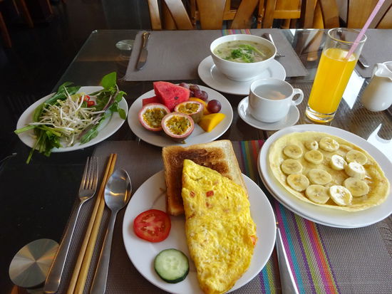 Gut gelaunt durch den Sieg meines BVB in der Nacht ging es für mich am morgen ins Hoteleigene Restaurant wo schon mein Frühstück auf mich wartete 