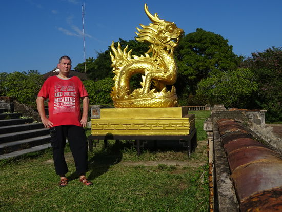 Ich  in der Zitadelle von Hue