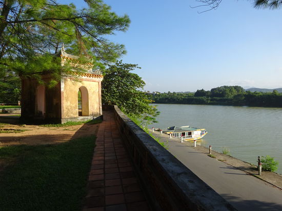 Blick auf den Parfümfluss