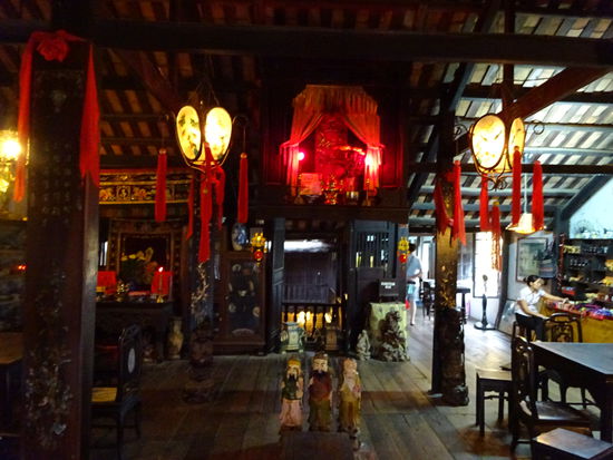 Eines der Museen in der Altstadt ist das Phung Hung Haus aus dem Jahre 1780 mit chinesischen und japanischen Elementen.