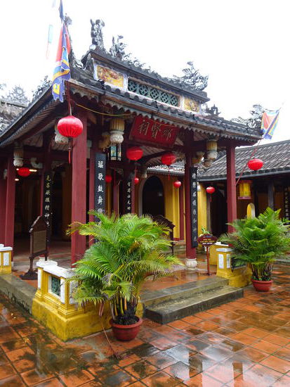 Ein weiterer Tempel in Hoi An