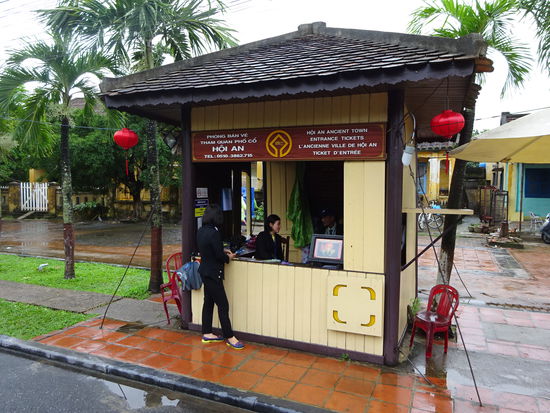 Auch hier wieder eines der Ticketschalter