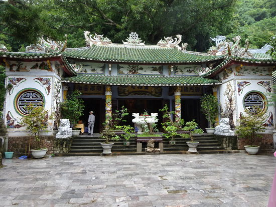 Tempel in den Marmorbergen