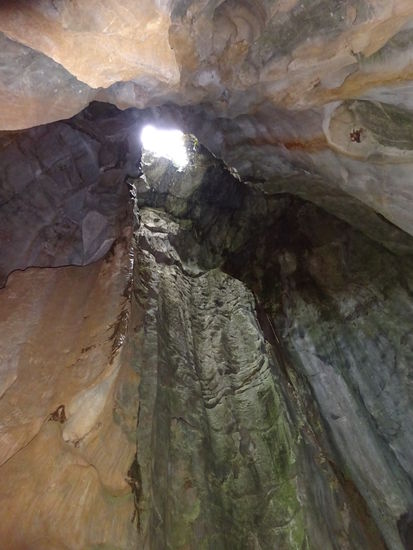 Eine erste Grotte