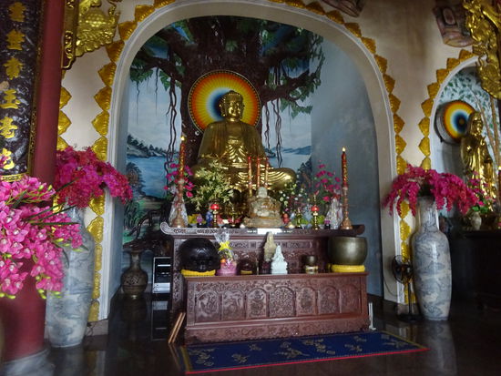 Tempel der Linh Ung Pagode auf dem Affenberg