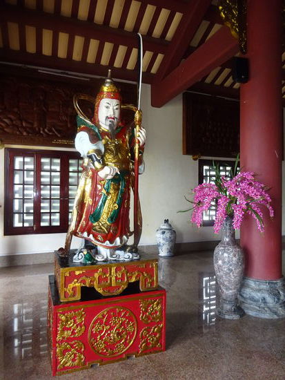 Tempel der Linh Ung Pagode auf dem Affenberg