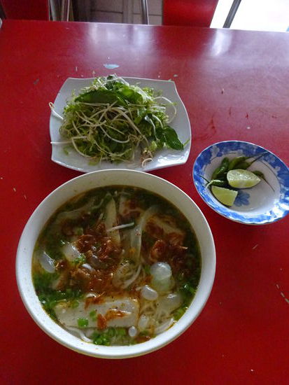 Fischsuppe für 30000 VND = 1,25 Euro