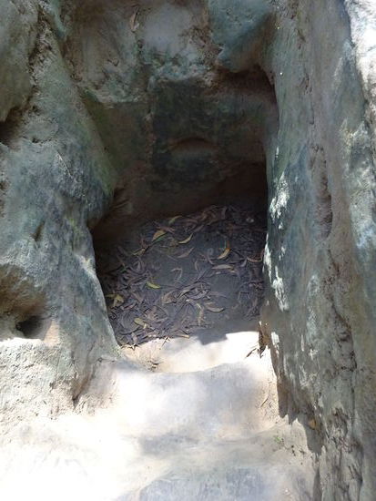 So eng sah es in den Tunneln aus und von außen oftmal überhaupt nicht zu erkennen.