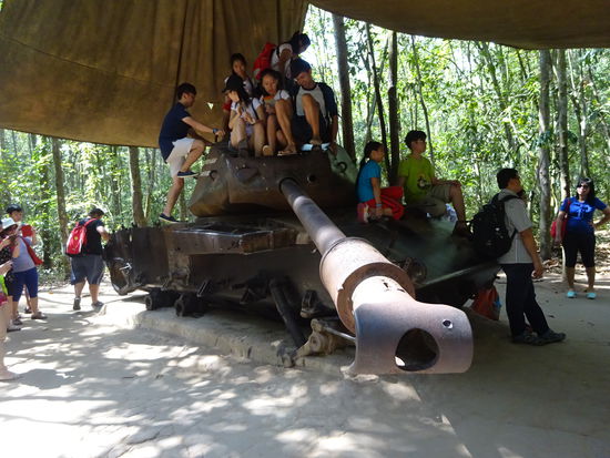 Die jungen Leute hatten offensichtlich ihren Spaß ... ob sie auch den Ernst dahinter verstanden haben ??? 