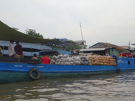 Schwimmender Markt von Cai Rang im Mekong Delta