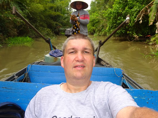 Ich mit meiner Bootsführerin im Mekong Delta bei Can Tho