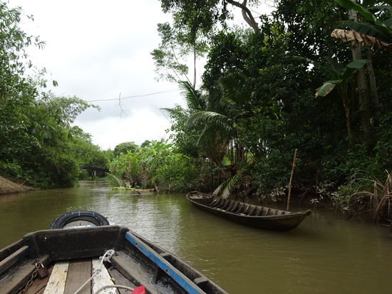 Bootsfahrt durch die Seitenarme des Mekong im Delta bei Can Tho