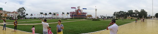 Platz vor dem Königspalast in Phnom Penh