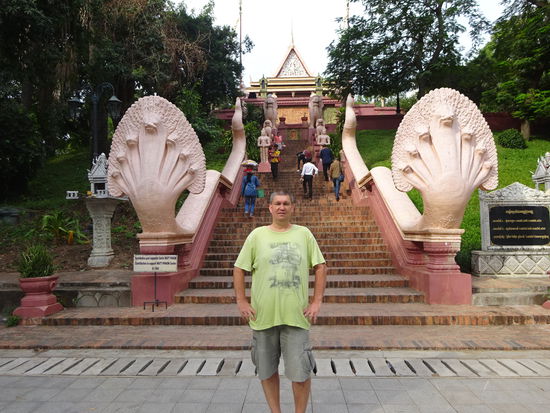 Ich am Fusse des Wat Phnom