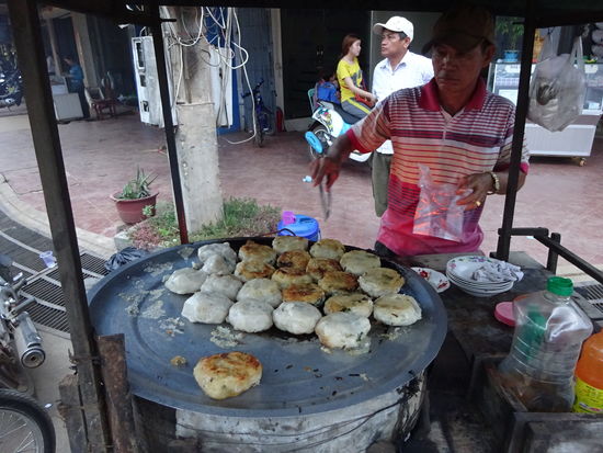 Reisbouletten für  0,25 USD  das Stück