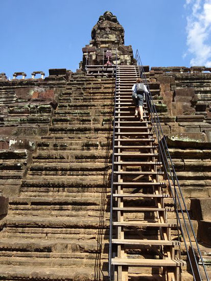 Hindu -Tempel Baphuon in Angkor aus dem 11. Jh.