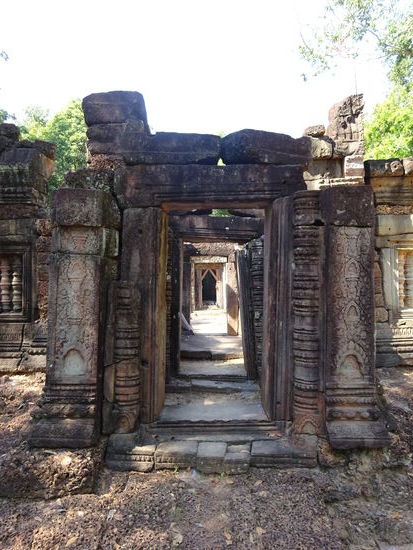 Buddhistischer Tempel Krol Ko in Angkor aus dem 12. Jh.