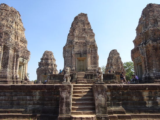 Hindu - Tempel Östlicher Mebon in Angkor aus dem 10. Jh.