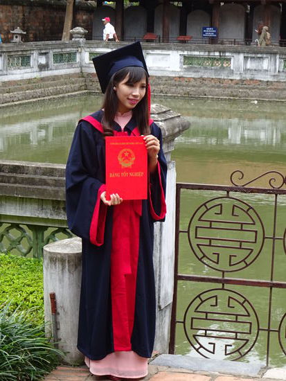 Auch heute noch feiern viele Absolventen der Universität hier ihren Abschluß