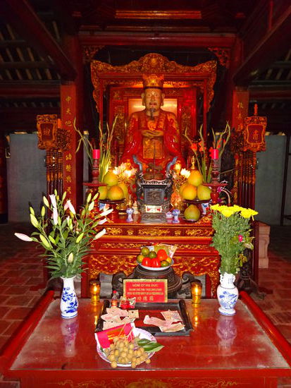 Konfuziustempel im Literaturtempel Hanoi