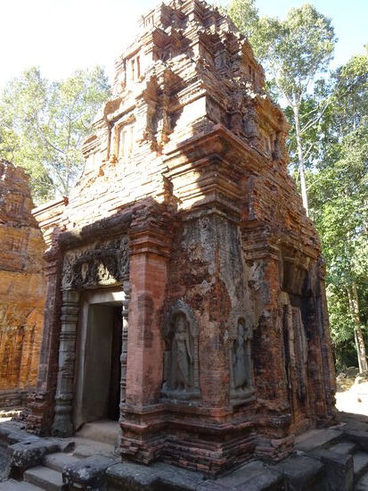 Bakong Tempel der Roluos Gruppe aus dem 9. Jh.