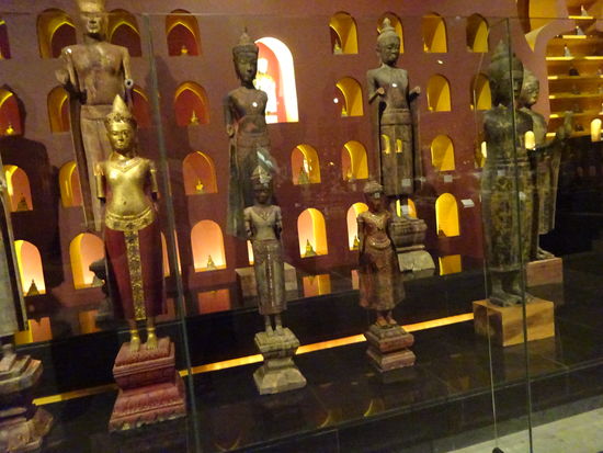 Galerie der 1000 Buddha Abbildungen im Angkor Nationalmuseum