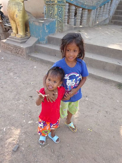 Kleines Empfangskomitee am Phnom Krom Hügel 