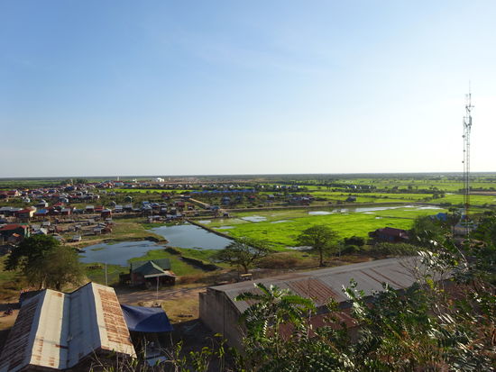 Blick vom Phnom Krom Hügel in die Umgebung