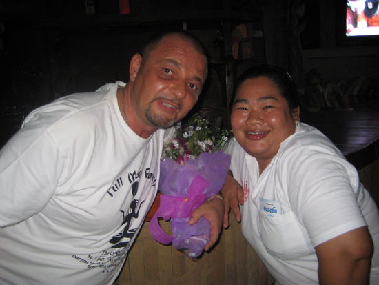 Ok die Bilder kann man nicht so toll sehen dafuer die eine Bedienung 