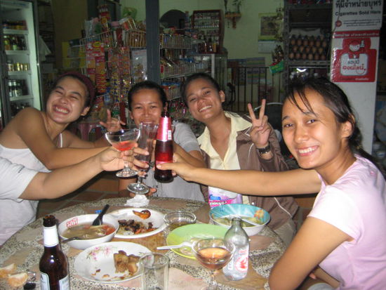 Na, Pi Ann, Tan und Nay