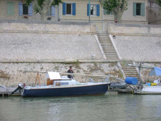 "Unser" französischer Freund bei seinem Boot