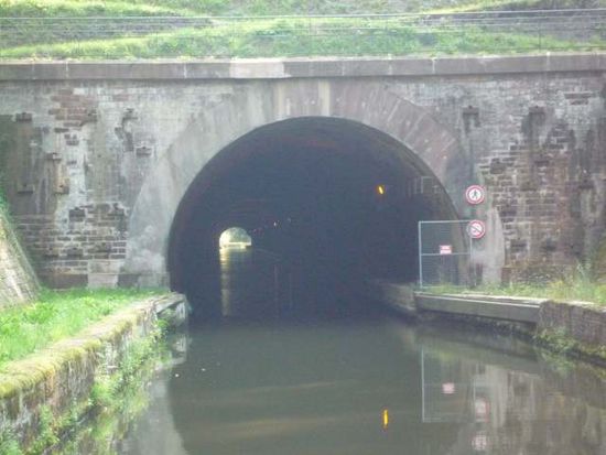 ... und das Ende des ersten Tunnels ist in Sicht ...