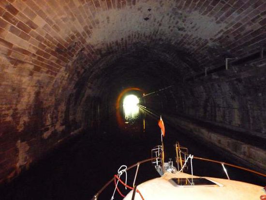 ... im Tunnel ...