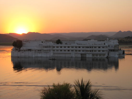 Eine Superblick bei einem Martini.
Geschuettelt aber nicht geruehrt!!
