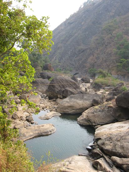 Das kuehle erfrischende Naturschwimmbad