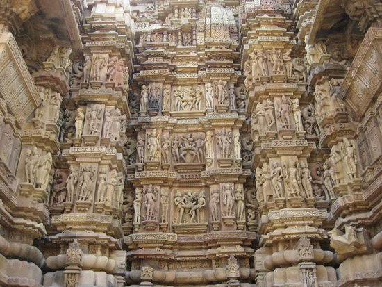 Ganz schoen pervers, diese alten Inder!