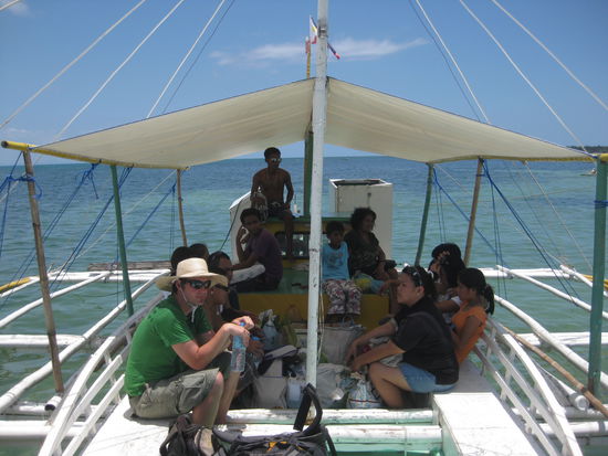 Das geniale Boot das uns endlich an den Strand bringt, jupi...