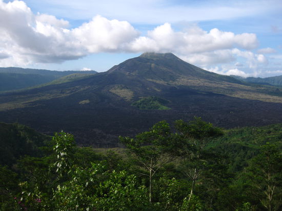 Das ist der schoene Vulkan Bartur