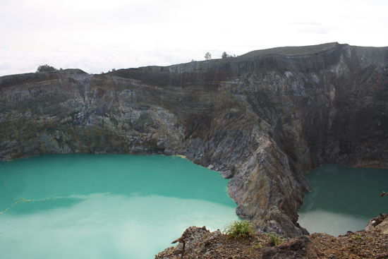 Das sind die 3 verschiedenfarbigen Vulkanseen