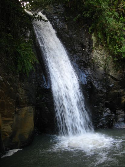 Zu guter letzt noch der lang ersehnte kuehle Wasserfall