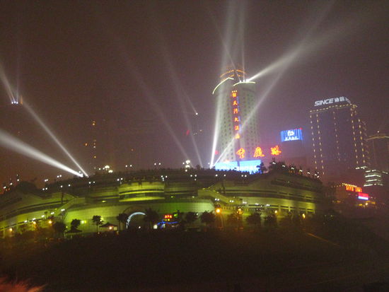 Überall blinkt und leuchtet es um die Wette