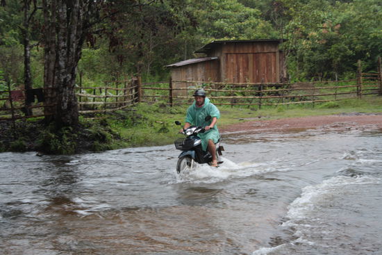 ...den der Chrisi am Morgen zuerst noch überqueren muss damit unsere Erlebnisstour weiter gehen kann.