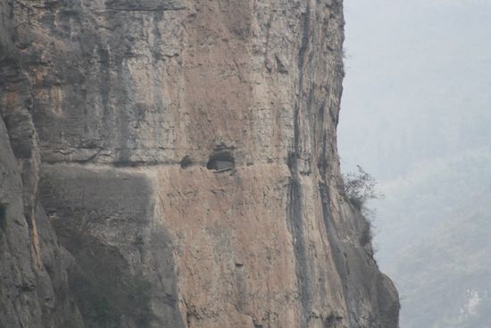 Da oben trohnen die Toten