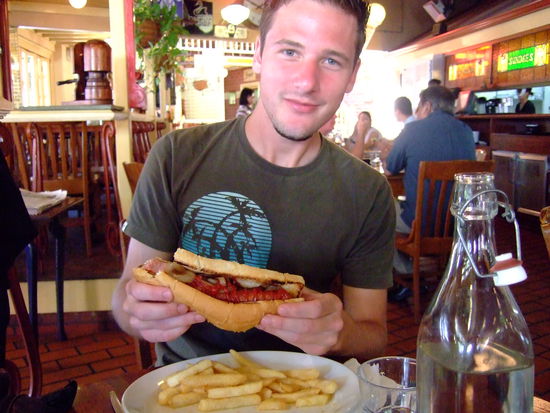 Logisch sind viele Australier so fett.