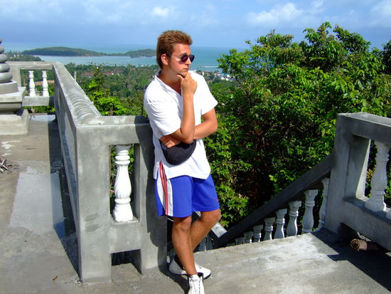 Aussichstpunkt mit Wat, aber erst in Bau-Phase,geheim Tipp, keine Touristen (ausser uns)